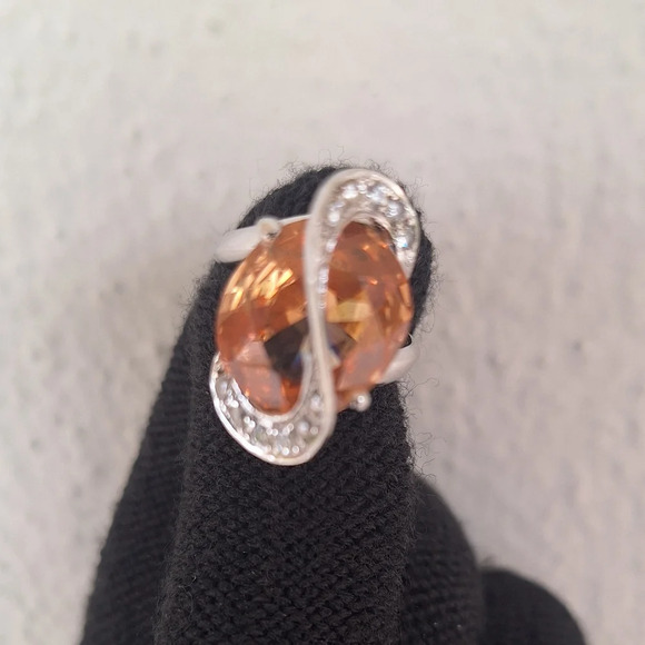 Striking Zircon Ring with transparent Oval Crystal Stone Orange 925 Silver Size6 - Picture 3 of 9